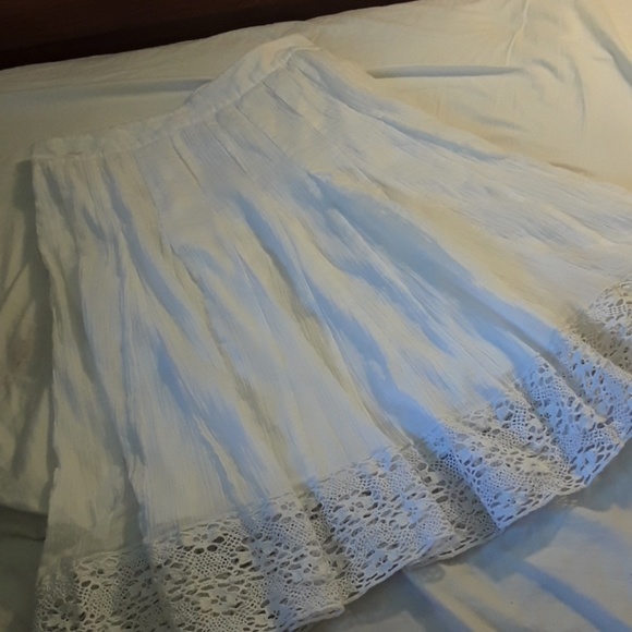 Studio West Apparel White Midi Skirt - Picture 1 of 1